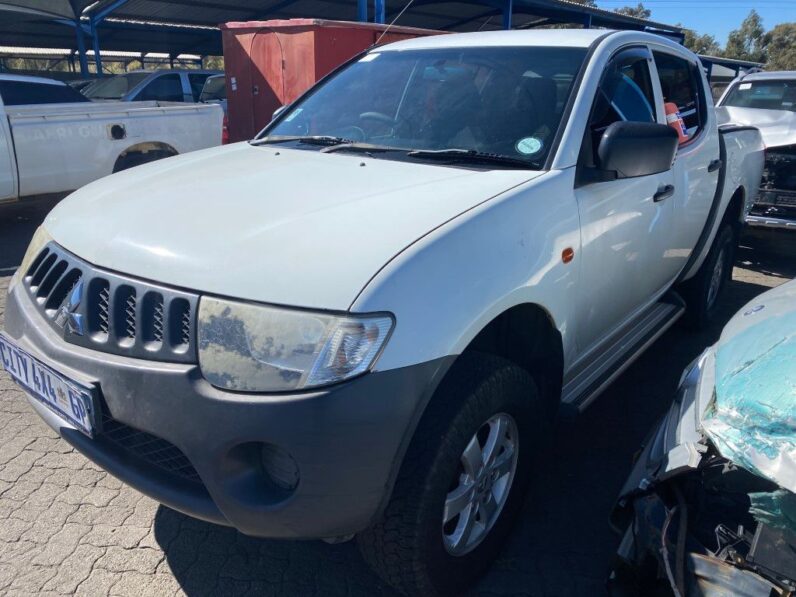 
								2007 MITSUBISHI L200 full									