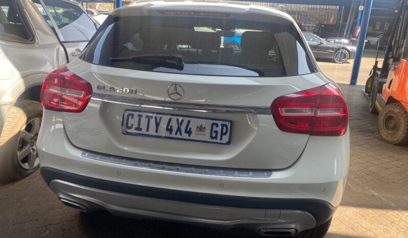 
								2017 MERCEDES BENZ GLA200 full									