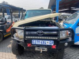 2016 TOYOTA LAND CRUISER 70