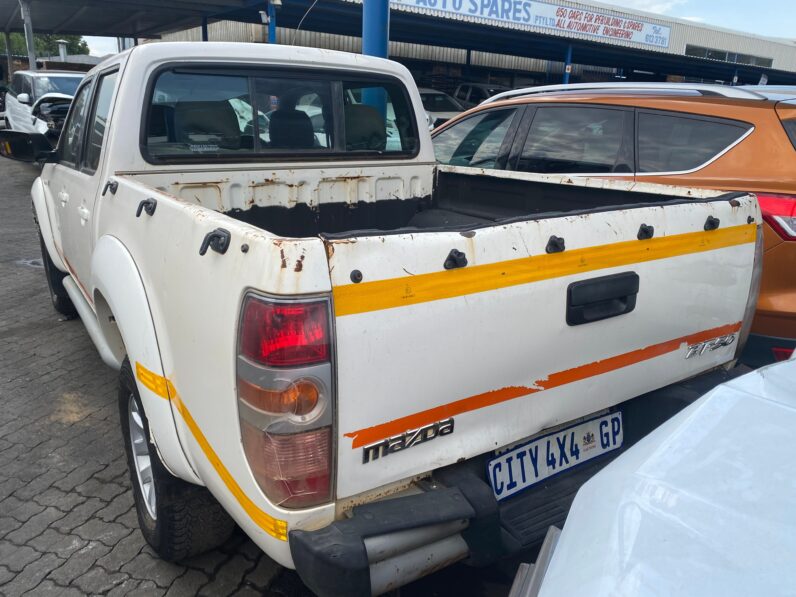 
								2008 MAZDA BT 50 2.6 i D/C full									