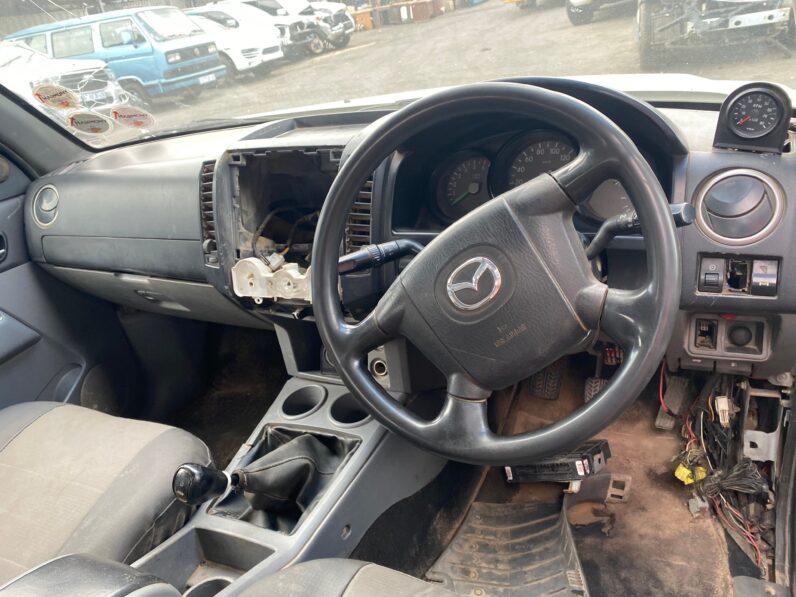 
								2008 MAZDA BT 50 2.6 i D/C full									