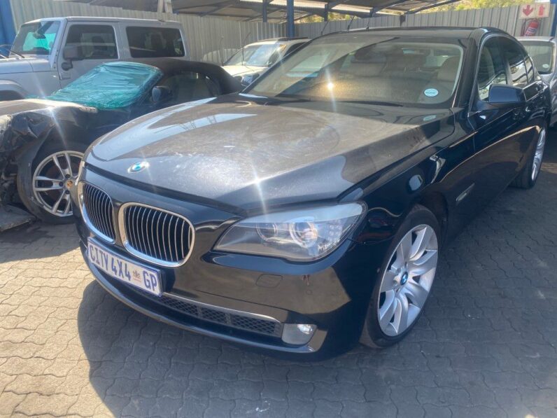 
								2010 BMW 750i full									