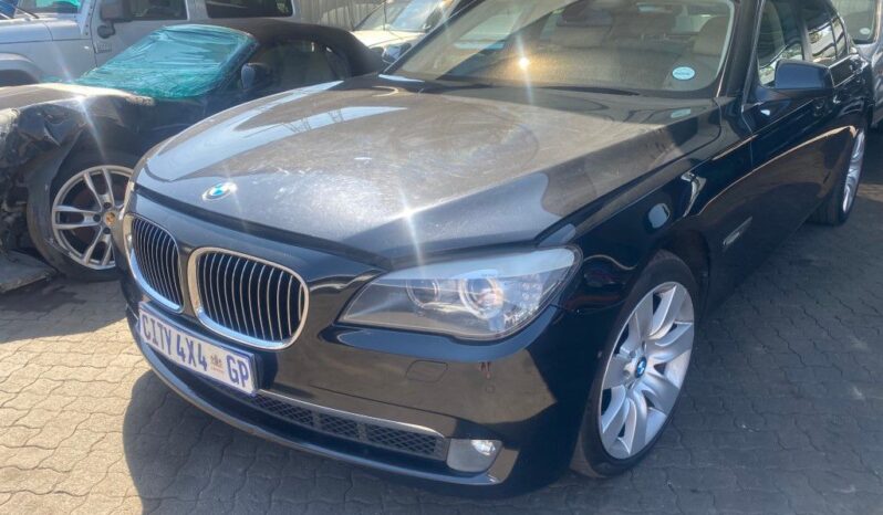 
								2010 BMW 750i full									