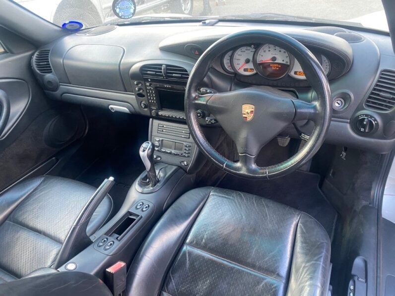 
								2004 PORSCHE CARRERA TURBO full									