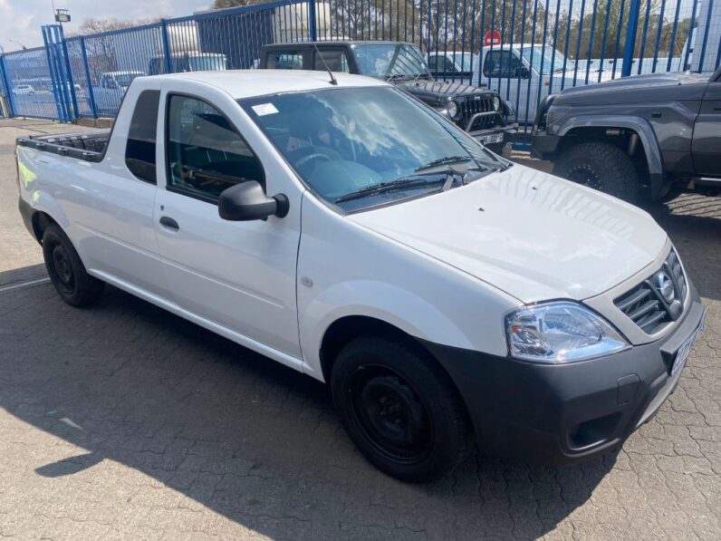 
								2017 NISSAN NP200 1.6 P/U full									