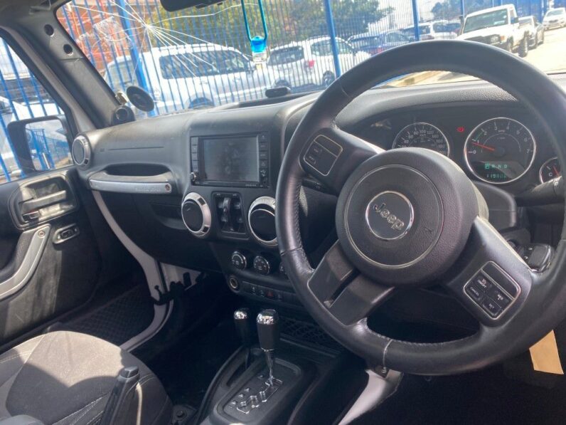 
								2013 JEEP WRANGLER 3.6 SAHARA full									