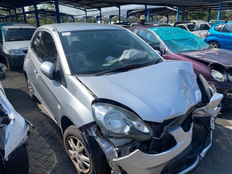 
								2015 HONDA BRIO 1.2 COMFORT full									