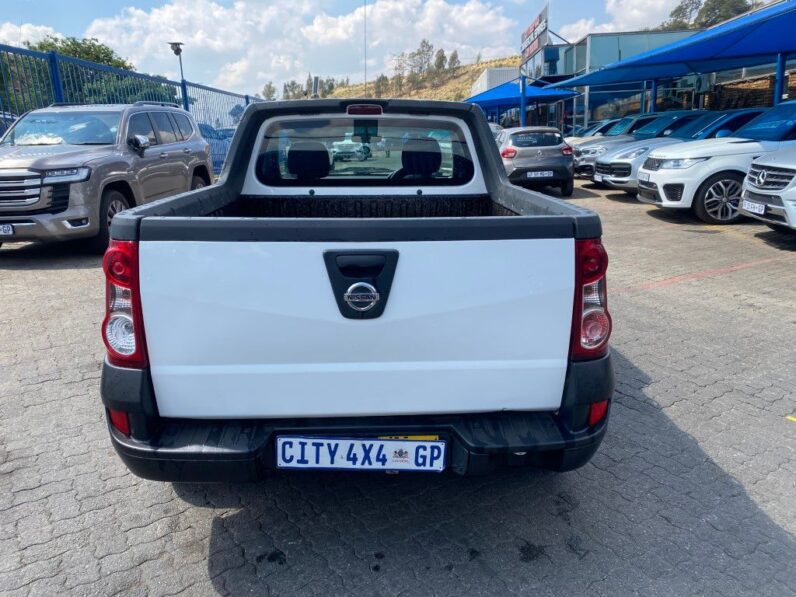 
								2019 NISSAN NP200 full									