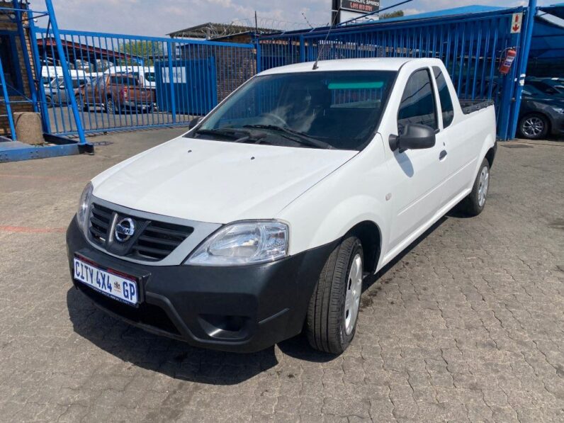 
								2019 NISSAN NP200 full									