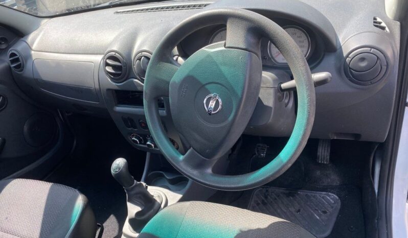 
								2019 NISSAN NP200 full									