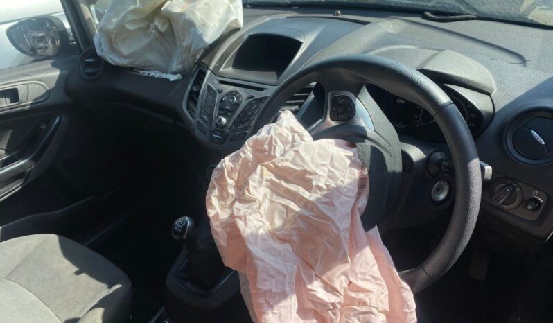 
								2016 FORD FIESTA 1.4 full									