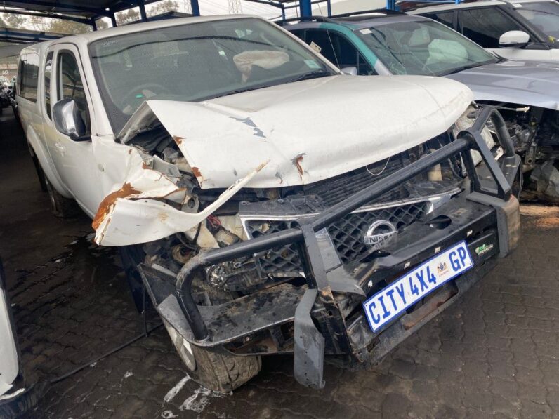 
								2011 NISSAN NAVARA 2.5 dCi XE full									