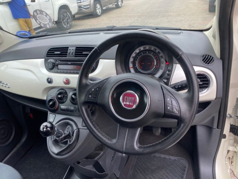 
								2011 FIAT 500 1.2 full									