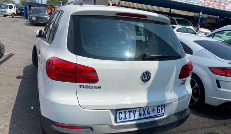 
								2016 VW TIGUAN 1.4 TSI B MOTION full									