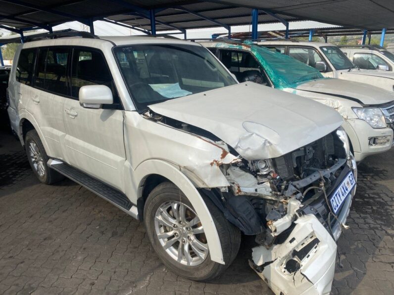 
								2019 MITSUBISHI PAJERO full									