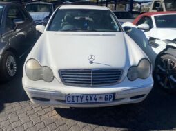 2002 MERCEDES BENZ C200