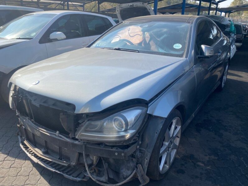 
								2013 MERCEDES BENZ C180 BE A/T full									