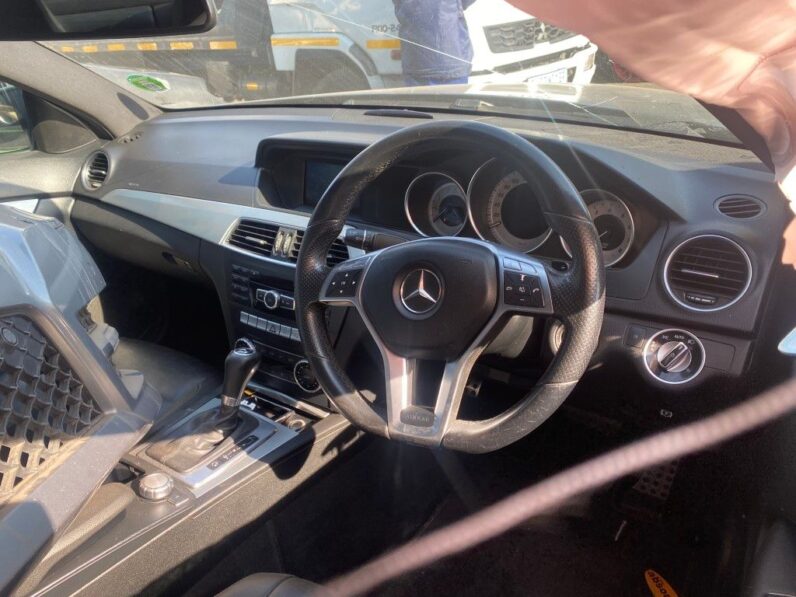 
								2013 MERCEDES BENZ C180 BE A/T full									