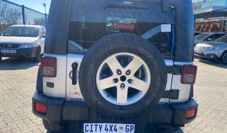 
								2010 JEEP WRANGLER full									