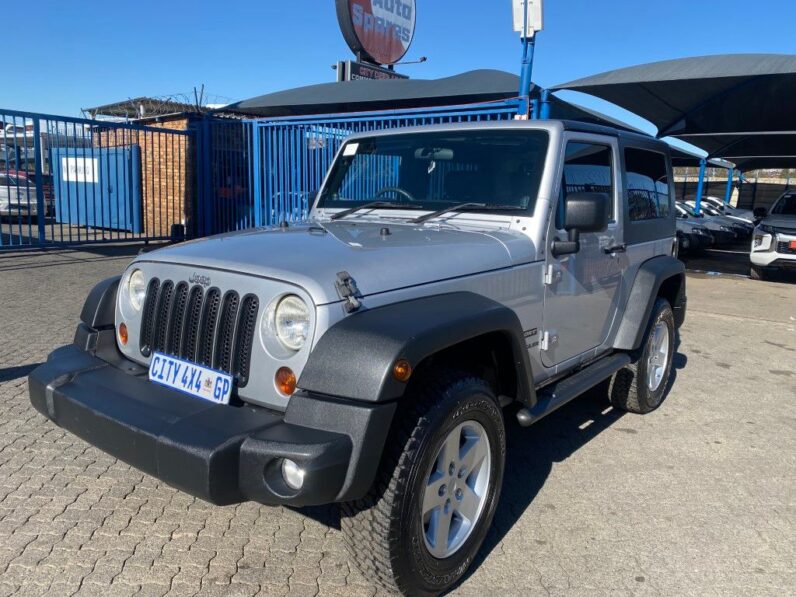 
								2010 JEEP WRANGLER full									