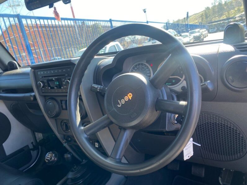 
								2010 JEEP WRANGLER full									