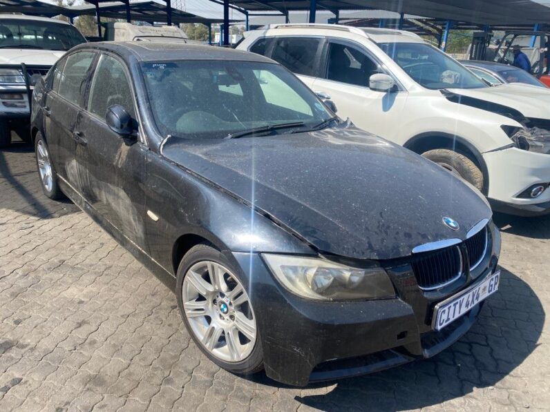 
								2007 BMW 320i full									