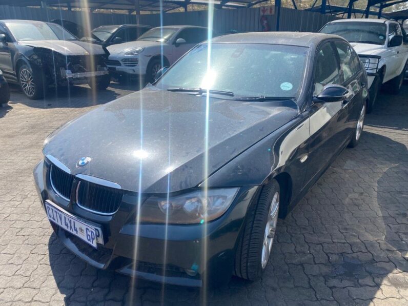 
								2007 BMW 320i full									