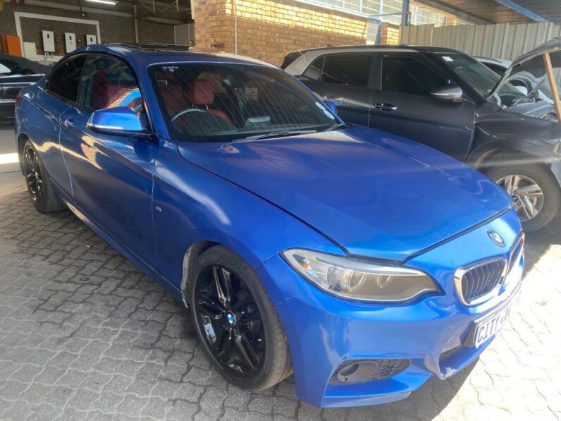 
								2016 BMW 220i full									