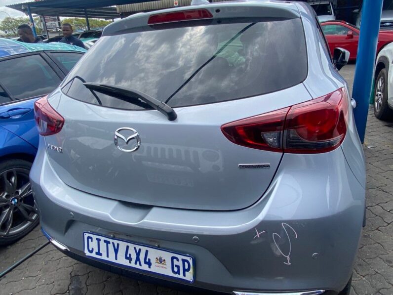 
								2023 MAZDA 2 full									