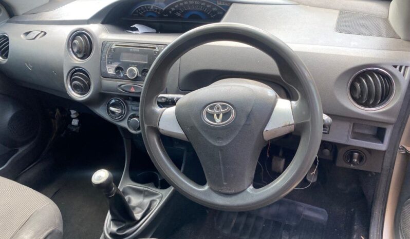 
								2018 TOYOTA ETIOS 1.5 XS full									