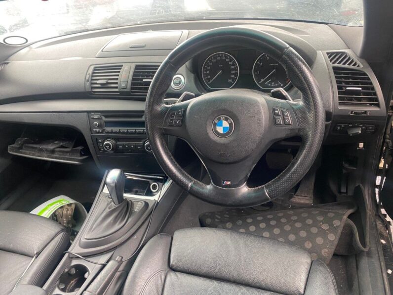 
								2010 BMW 125i full									