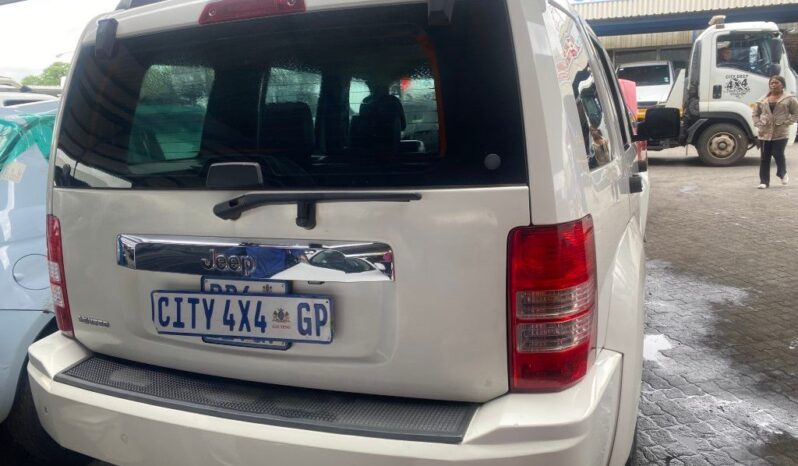 
								2010 JEEP CHEROKEE full									