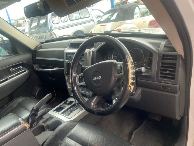 
								2010 JEEP CHEROKEE full									