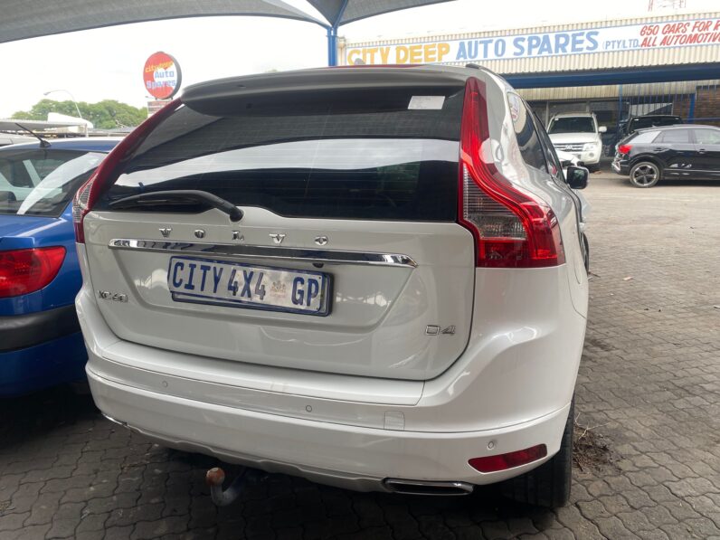 
								2017 VOLVO XC60 full									