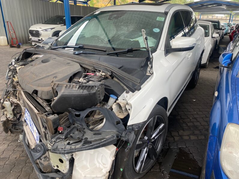 
								2017 VOLVO XC60 full									