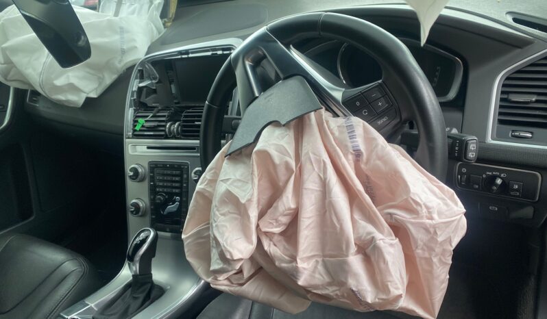 
								2017 VOLVO XC60 full									