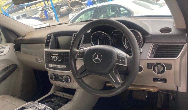 
								2012 MERCEDES BENZ full									