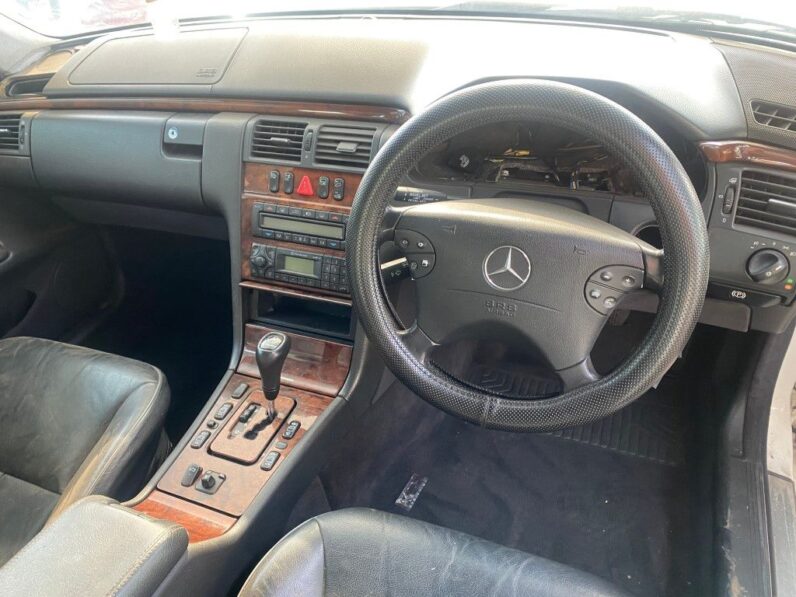 
								1999 MERCEDES BENZ E320 full									
