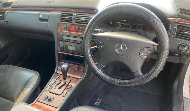 
								1999 MERCEDES BENZ E320 full									