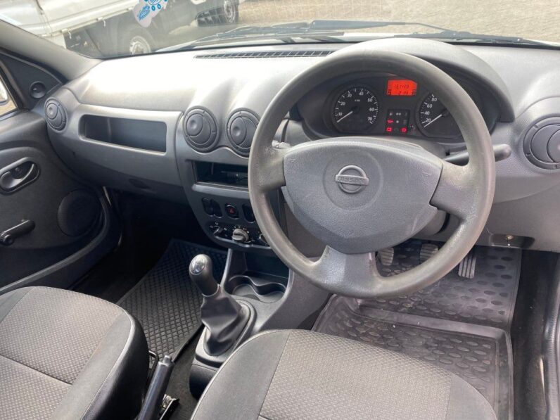 
								2015 NISSAN NP200 full									