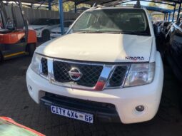 2014 NISSAN NAVARA