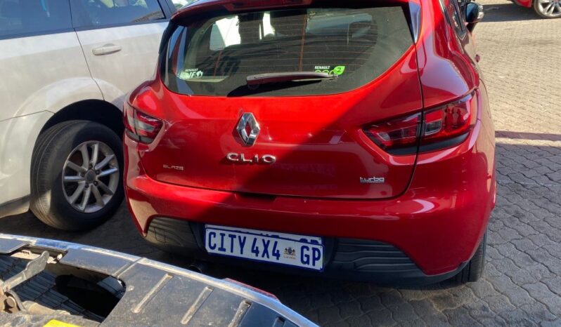 
								2016 RENAULT CLIO full									