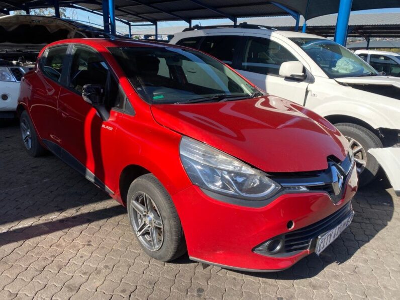 
								2016 RENAULT CLIO full									