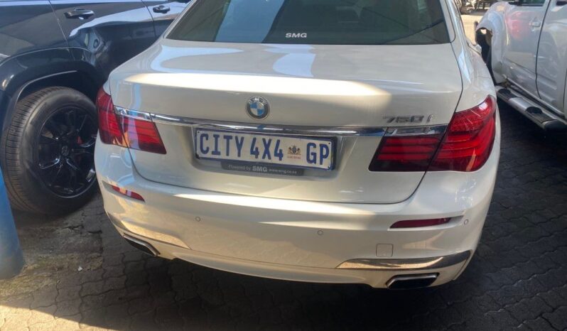 
								2015 BMW 750i M50i full									