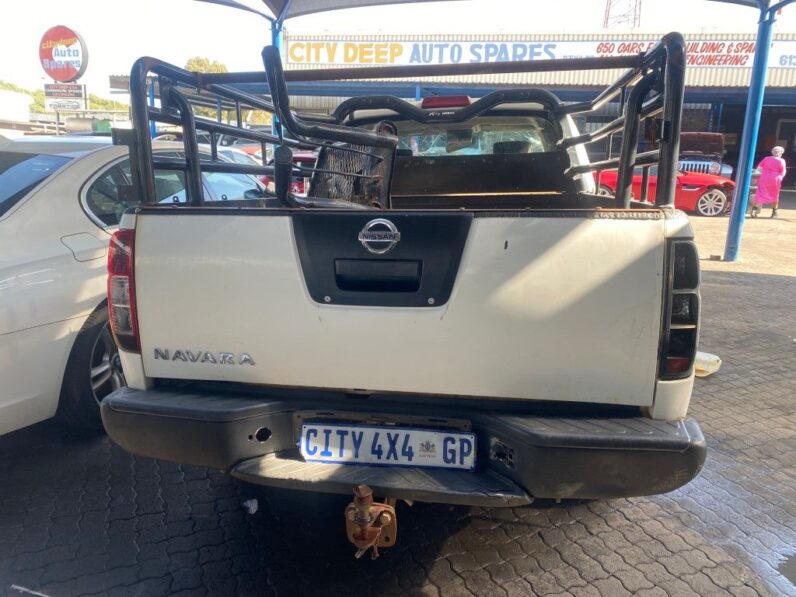 
								2015 NISSAN NAVARA full									
