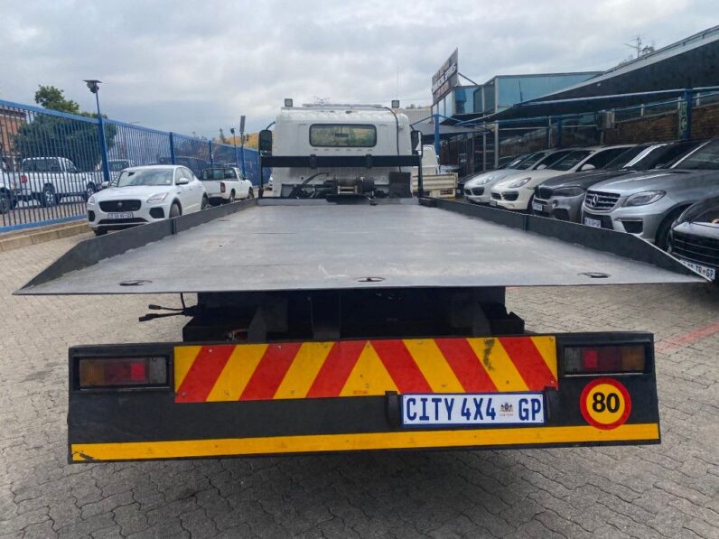 
								2015 HINO 300 611 LWB full									