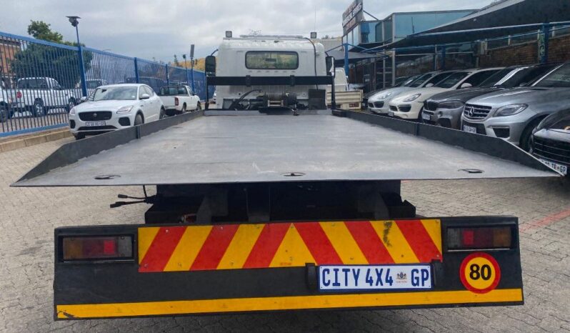 
								2015 HINO 300 611 LWB full									