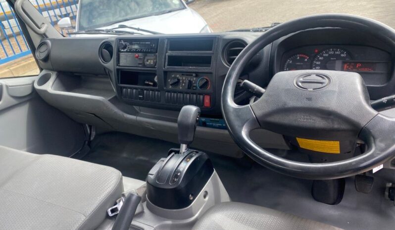 
								2015 HINO 300 611 LWB full									