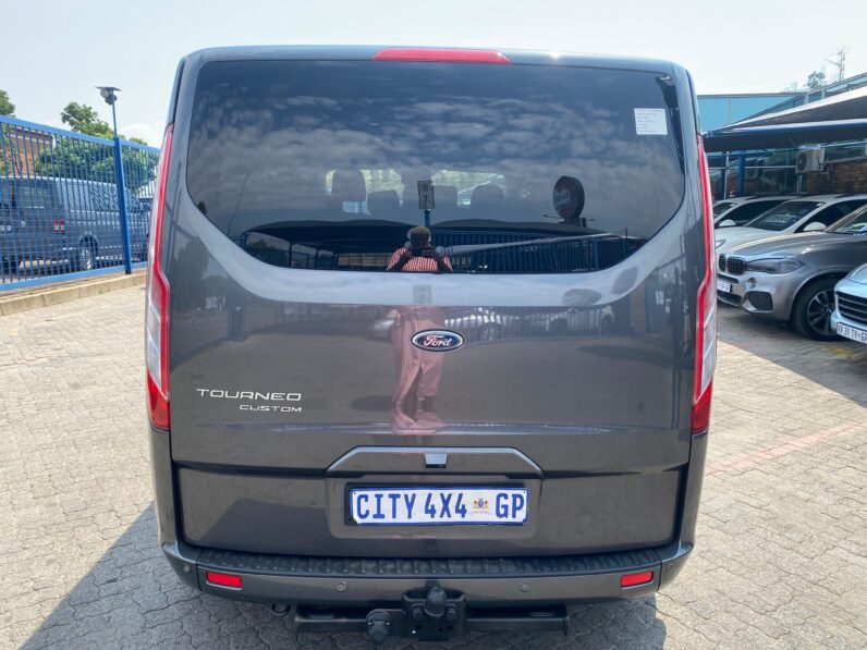 
								2022 FORD TOURNEO full									