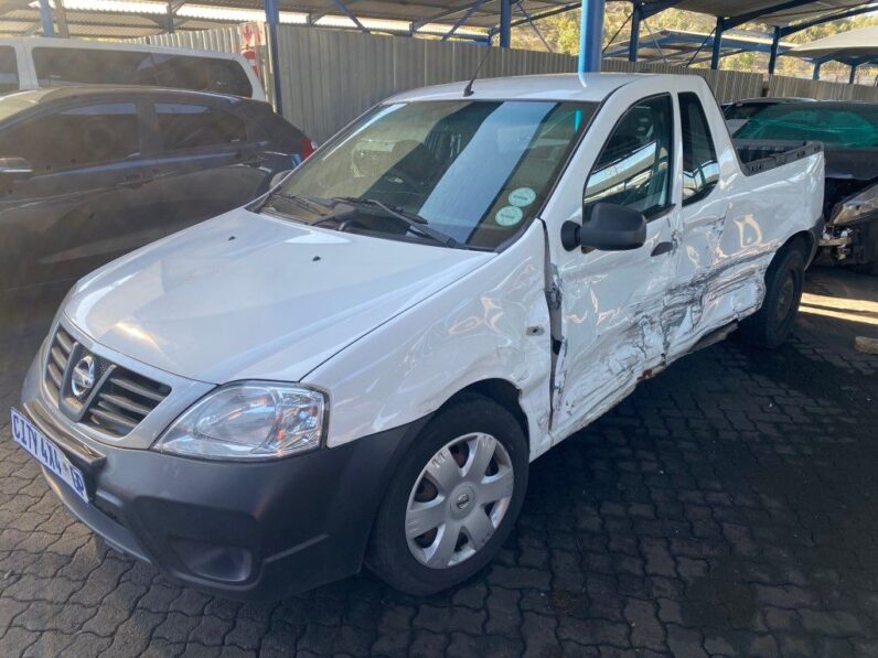 
								2021 NISSAN NP200 1.6 A/C full									